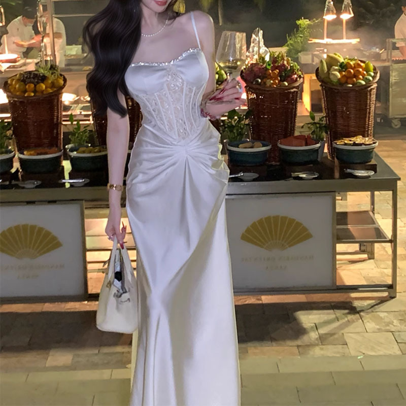 Rochie cu bretele, dantelă cusută, stil franțuzesc, talie înaltă, lungime până la podea, țesătură poliester