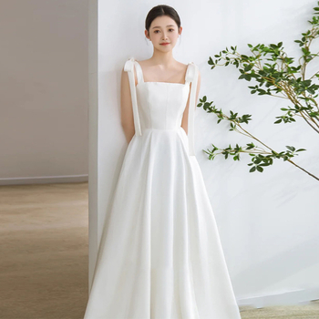 Rochie de mireasă în stil francez cu bretele subțiri, material poliester, siluetă A-line, fără mâneci, talie înaltă, lungă