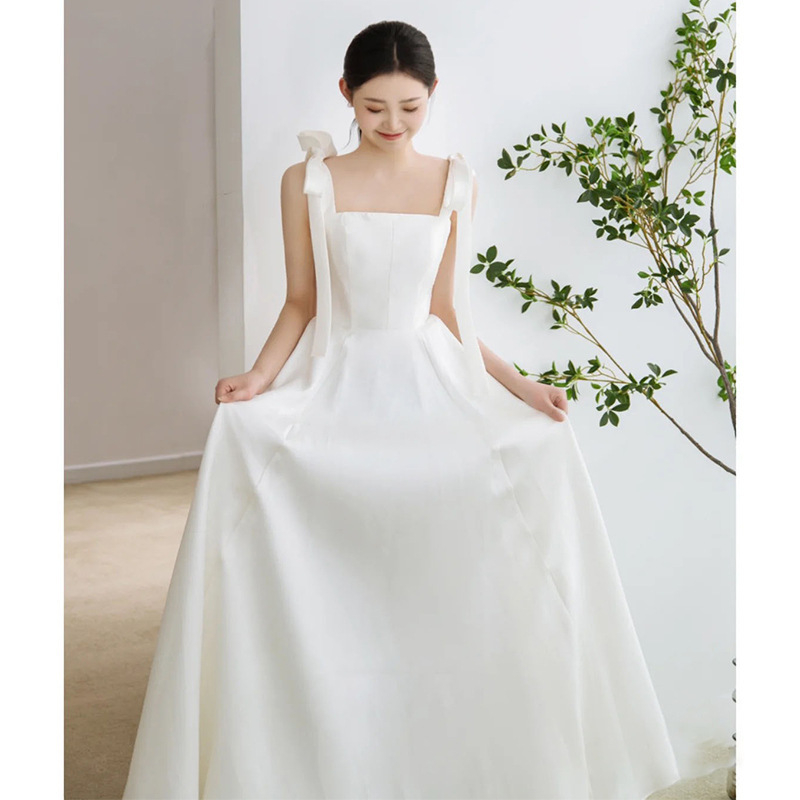 Rochie de mireasă în stil francez cu bretele subțiri, material poliester, siluetă A-line, fără mâneci, talie înaltă, lungă