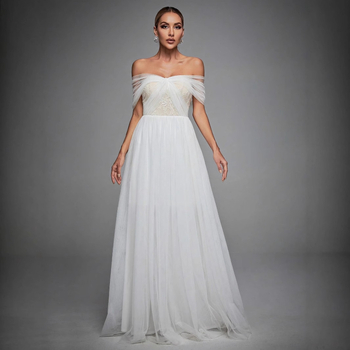 Egyvállas ujjatlan estélyi ruha, A‑vonalú, hosszú, középmagas derékkal, poliészter 95%+, nyár 2024, vállalati rendezvényre