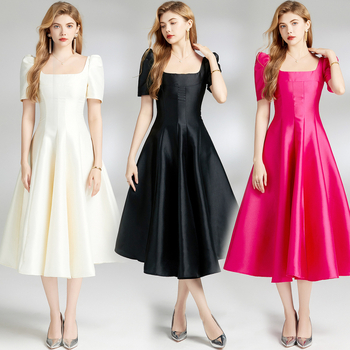 rochie din poliester monocromă, cu guler pătrat, mâneci bufante și talie înaltă