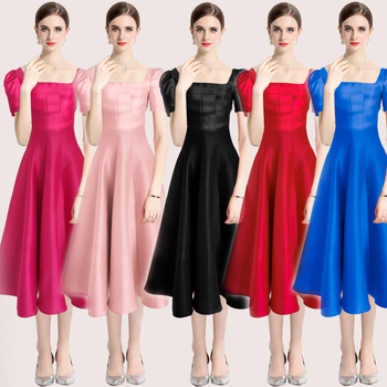 rochie din poliester monocromă, cu guler pătrat, mâneci bufante și talie înaltă