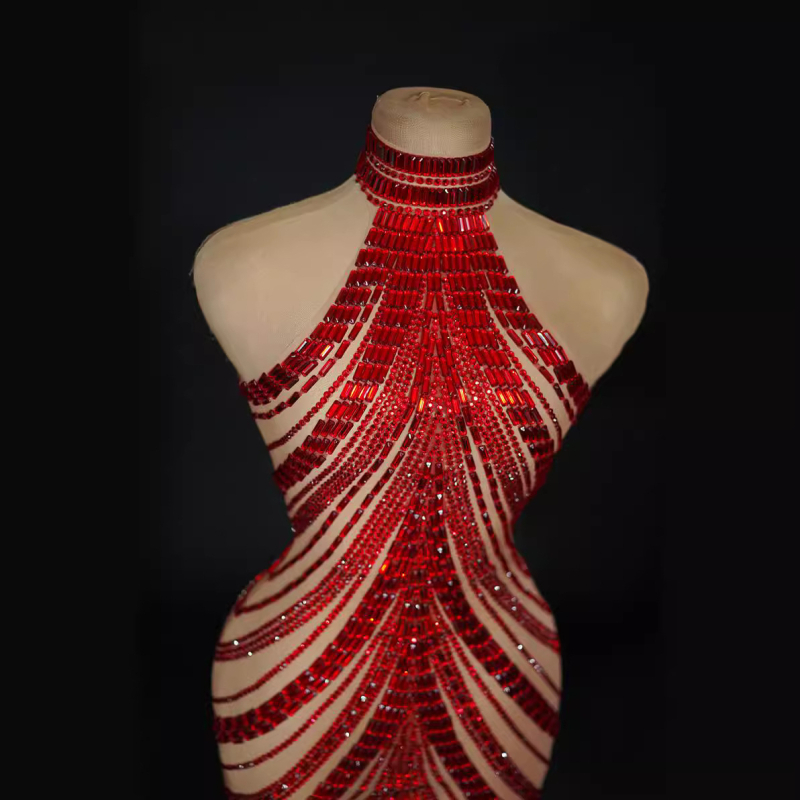 Φόρεμα — Halter Neck, χωρίς μανίκια, διαφανές πλέγμα με διαμάντι-διακόσμηση, κομψό και σέξι για πάρτι (Ύφασμα: βαμβάκι-πολυεστέρας; Κύριο περιεχόμενο υφάσματος: 95%+; Μανίκια: χωρίς μανίκια; Λαιμός: Halter; Τύπος φούστας: hip skirt)