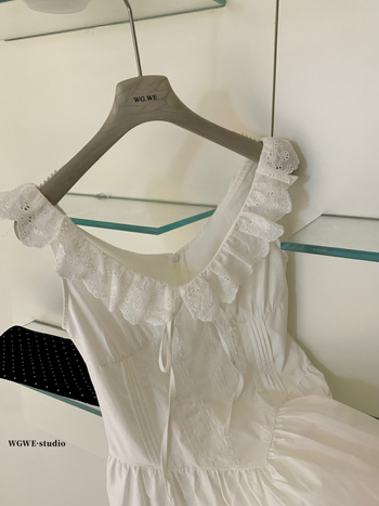 Čipkasta haljina s visokim strukom, bez rukava, A-linijskog kroja, V izrez, ljetna kolekcija 2025, jednobojni uzorak