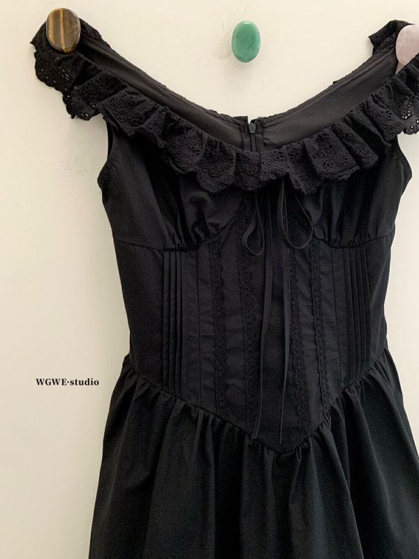 Čipkasta haljina s visokim strukom, bez rukava, A-linijskog kroja, V izrez, ljetna kolekcija 2025, jednobojni uzorak