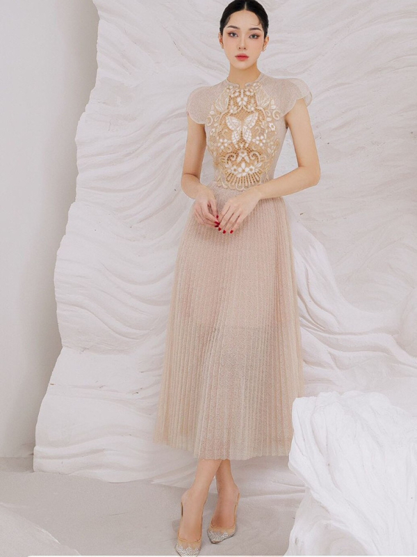 Čipkasta haljina s izvezenim detaljem, plisirana midi haljina, visok pas, okrugli ovratnik, kratki rukavi