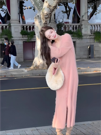 Pletena ženska haljina s dugim rukavima i V-izrezom, A-linijski kroj, duga haljina, podesivi struk, materijal: viskozna smjesa i poliester