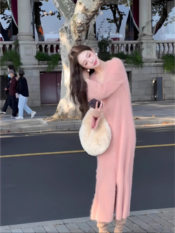 Pletena ženska haljina s dugim rukavima i V-izrezom, A-linijski kroj, duga haljina, podesivi struk, materijal: viskozna smjesa i poliester