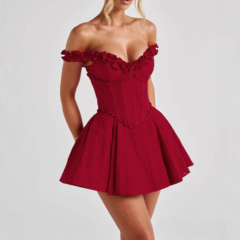 Čipkasta haljina bez naramenica, A-linija kroja, visokim strukom, kratka duljina