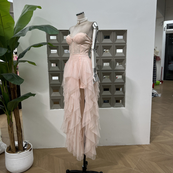 Без презрамки рокля с дантелени вложки, висока талия, дълга неравна пола, полиестерова материя, цип