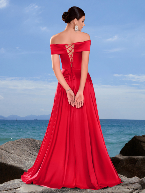 Вечерна рокля с едно рамо, тънък силует, воланов кант, midi дължина, полиестер-еластанова смес