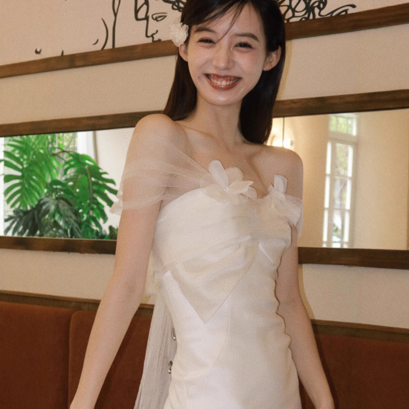 Сватбена рокля без презрамки, А‑линия, дълга пола, висока талия