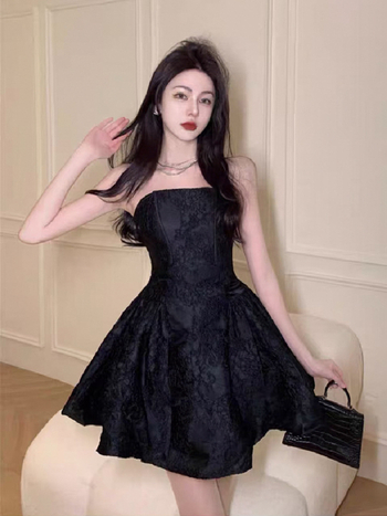 Poliester jacquard haljina za princezu s izrezom preko ramena, bez rukava, kratka suknja, srednji struk.