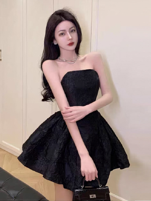 Poliester jacquard haljina za princezu s izrezom preko ramena, bez rukava, kratka suknja, srednji struk.