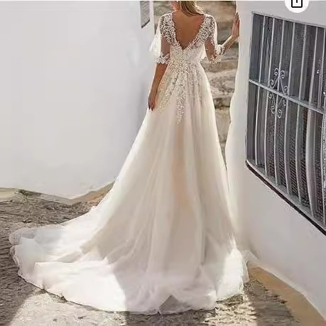 Vjenčana haljina s dugim rukavima od lana i čipke, inspirirana šumom, V-dekolte u Hepburn stilu, visok struk, mali šlep