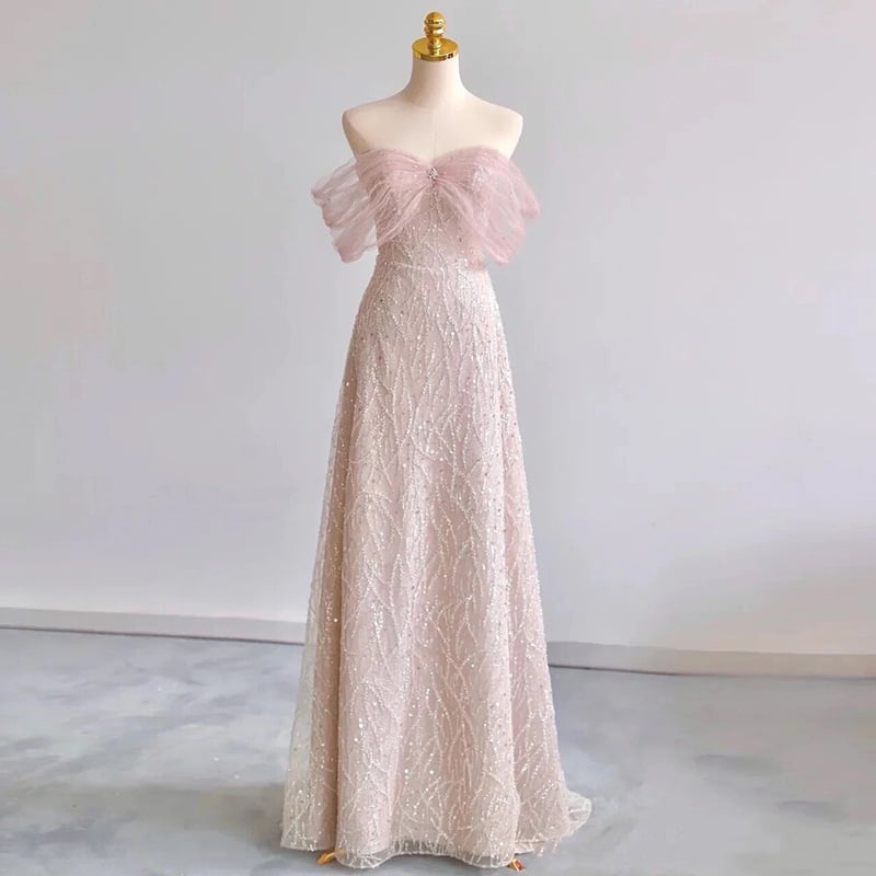 Estélyi ruha | magas derekú, halfarok sziluett, ujj nélküli, hosszú, poliészter anyagból