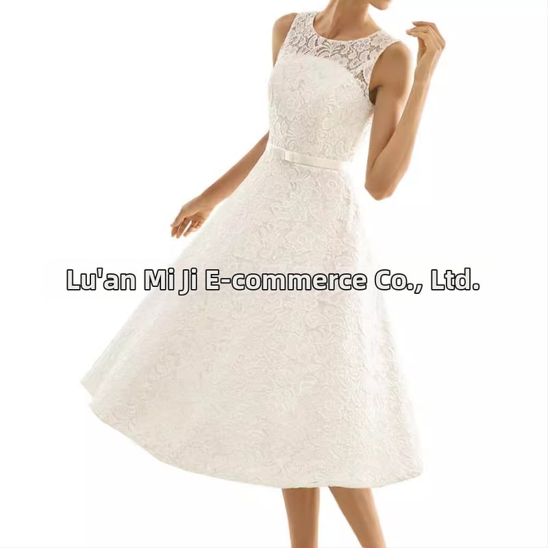 Félhosszú esküvői ruha U-nyakkal, ujjatlan, hercegnő-sziluett stílus, poliészter-keverék (30–50%), 2025 nyár