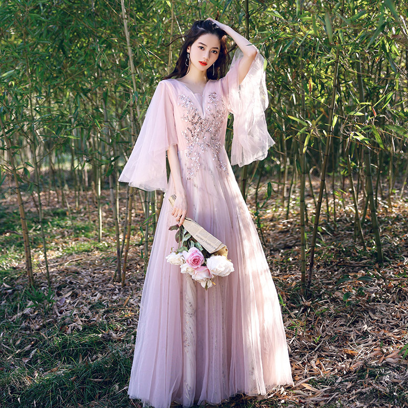 Hálószövetes estélyi ruha, mély V-kivágás, 80–90% poliészter, partihoz illő, Type A sziluett