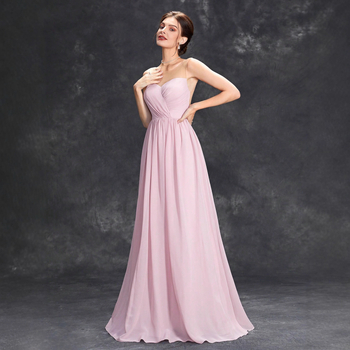 Estélyi ruha A-vonalú, ujjatlan, hímzett poliészter anyag