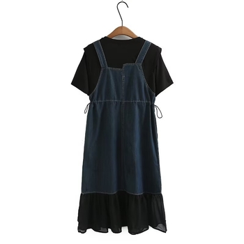 Ljetna haljina za plus veličine s kratkim rukavima, lažni dvodijelni denim izgled, naglašena linija struka, srednja duljina