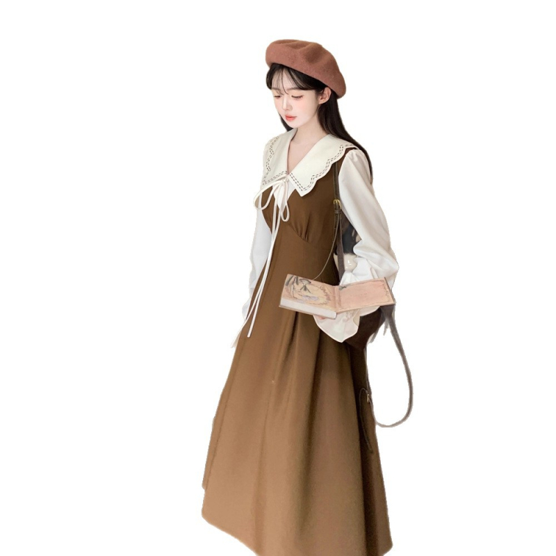 Haljina plus veličine u francuskom stilu, lažni dvodijelni kroj, ovratnik lutke, naglašena struk, retro elegancija, midi duljina.