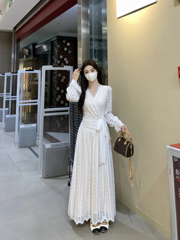 Plus veličine 2025 haljina s baršunastim dizajnom, uski struk, dugi rukavi, čipkasti V-izrez, francuski retro elegantna duga haljina