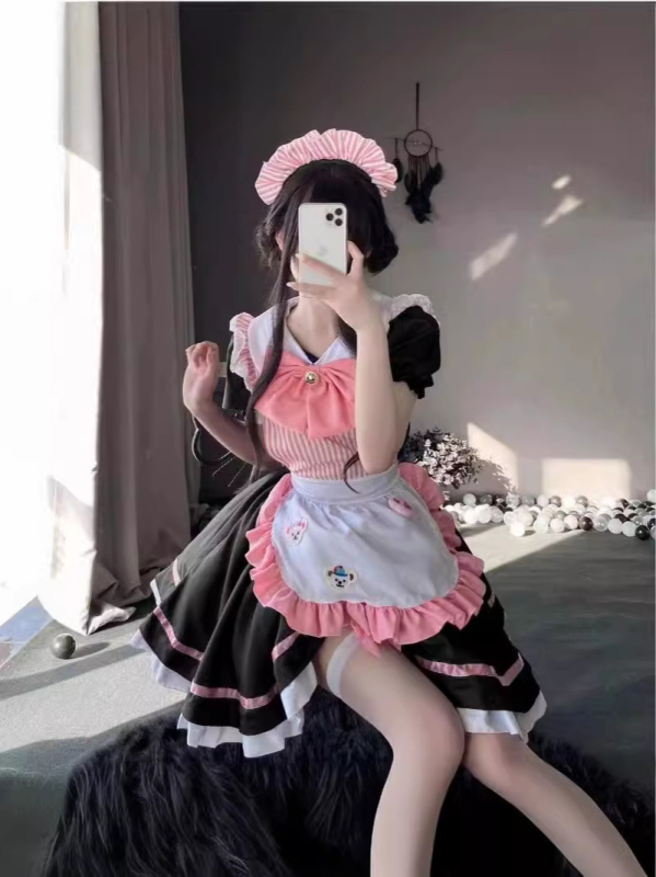 Lolita stilā kalpones cosplay kleita, seksīgs skatuves kostīms; galvenais audums: poliesters (<30%); otrais audums: poliesters (<30%); sezona: vasara 2024.