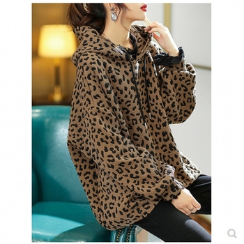 Ženska jakna s kapuljom i leopard printom, široki kroj, prednji zatvarač, debele poliester za zimu