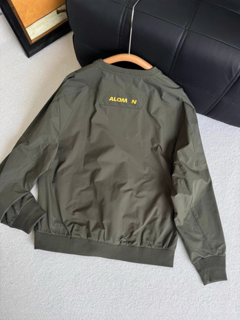 Kerek nyakú pulóver, laza szabás, hosszú ujjú, mintás nyomtatás, pamutkeverék 79,3% pamut