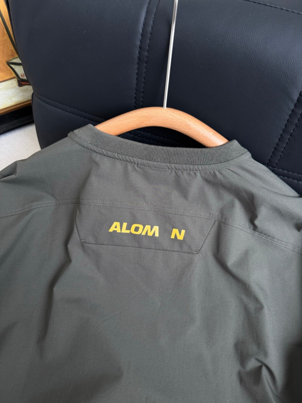 Kerek nyakú pulóver, laza szabás, hosszú ujjú, mintás nyomtatás, pamutkeverék 79,3% pamut