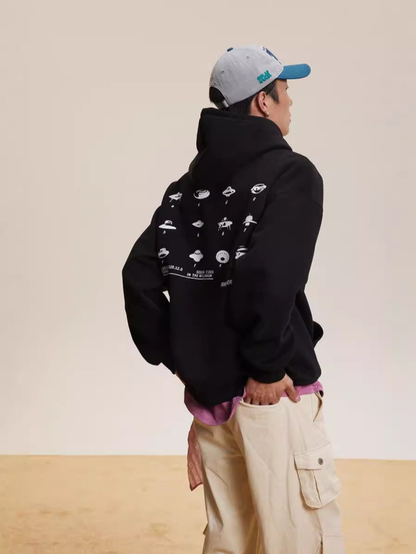Američki retro hoodie s kapuljom, print, unutarnja fleec podstava, udoban široki kroj, zima 2025, streetwear