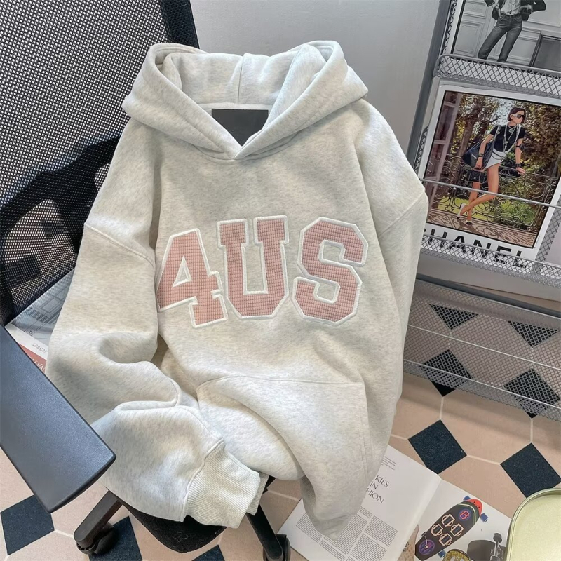 Hanorac damă cu glugă din fleece de miel, imprimeu cu litere/numere, croială lejeră, stil pulover, amestec poliester-spandex, iarnă 2023