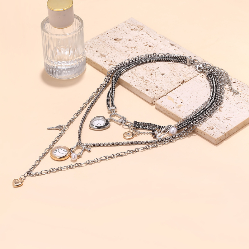 Kézzel készített, cink-ötvözetből készült többrétegű nyaklánc szív medállal, 61–70 cm hosszú lánccal, irodalmi retro stílus