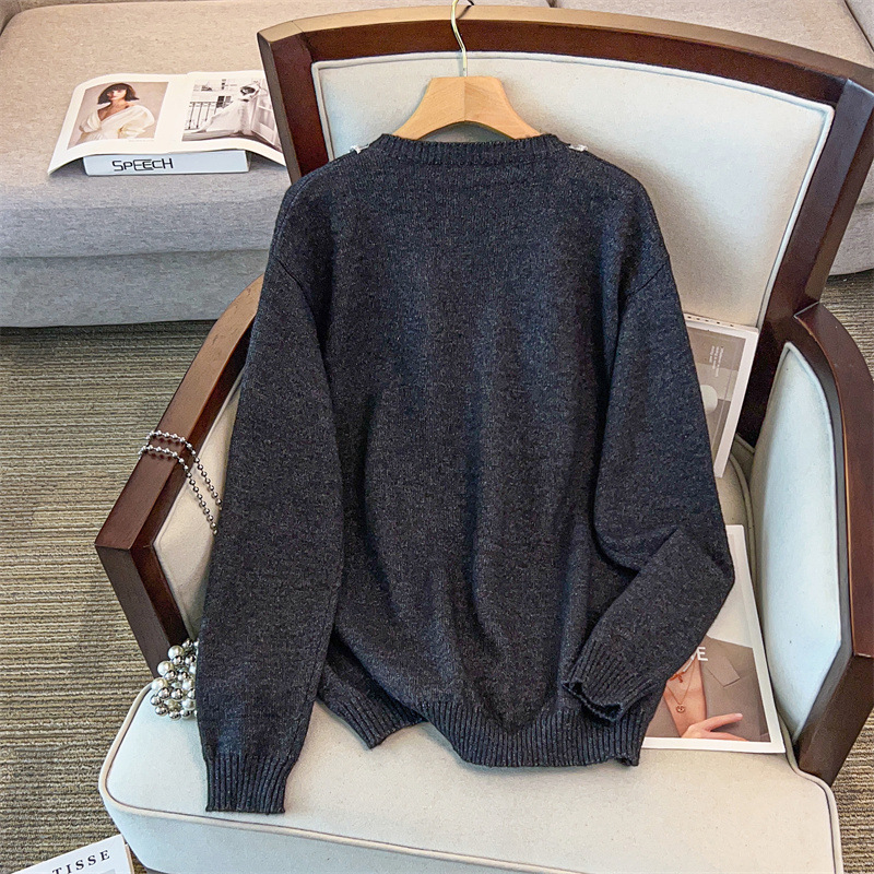 Moteriškas megztinis su gobtuvu iš Arctic fleece, V kaklo iškirptė, vidutinio ilgio, ilgomis rankovėmis, žiema 2025