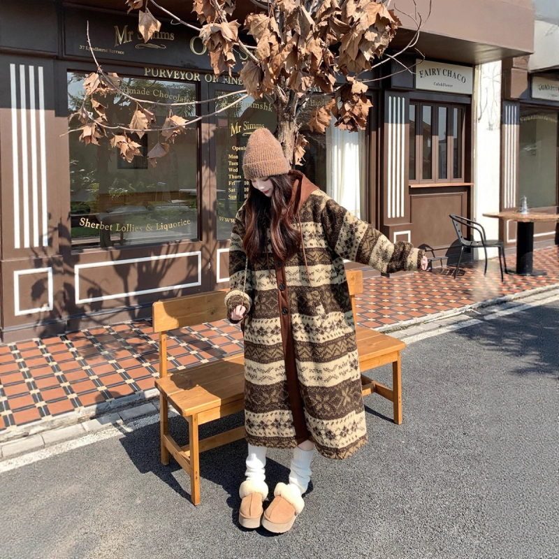 Ženski jakna — korejskog stila, kapuljača, srednja duljina, poliester (Sezona: jesen 2025; Materijal: poliester; Uzorak: Fair Isle; Duljina: srednja; Stil: korejski)