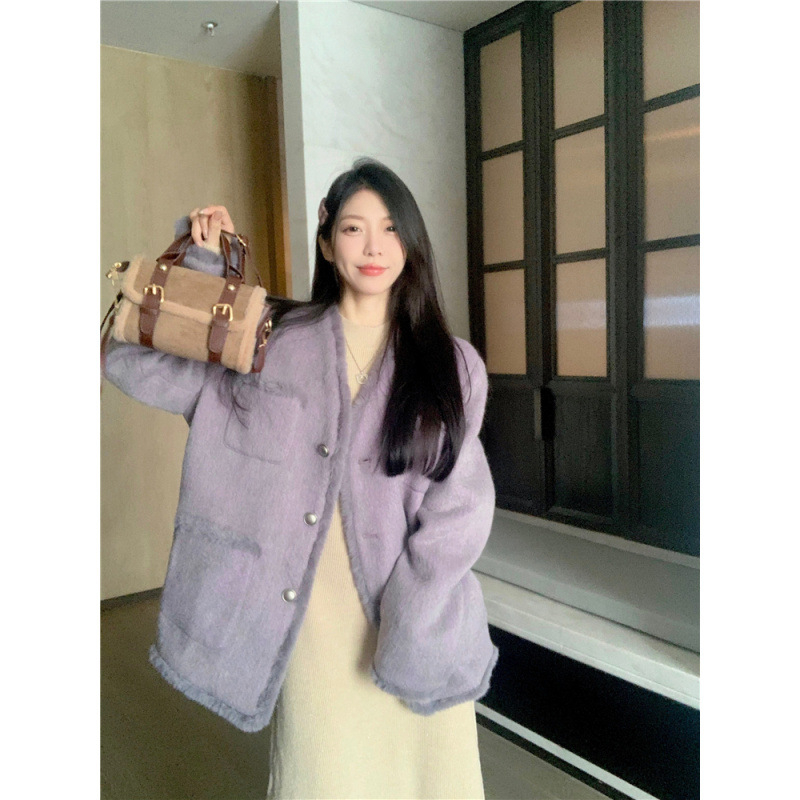 Palton din lână cu design retro, lungime medie, guler V, mâneci lungi, croială lejeră, detaliu patchwork, primăvară 2025