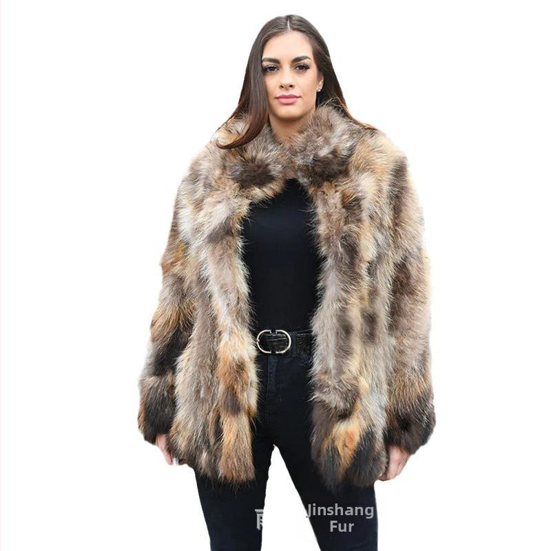 Palton din blană de raton cu guler înalt, mâneci lungi, lungime 50–65 cm