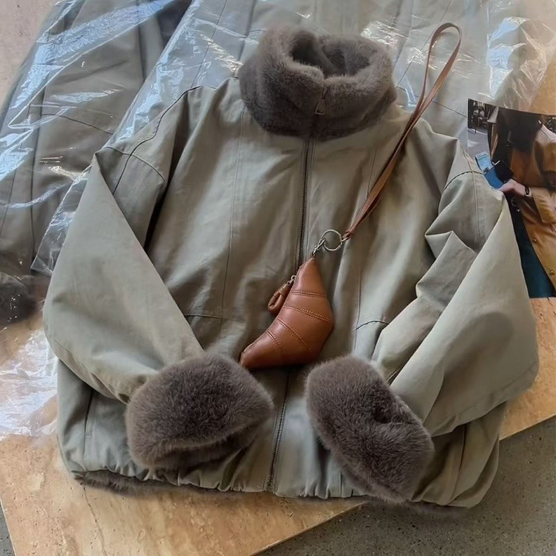 Geacă all-in-one pentru femei cu panou de blană și guler lotus, fibră acrilică, mâneci lungi, stil street, iarnă 2025