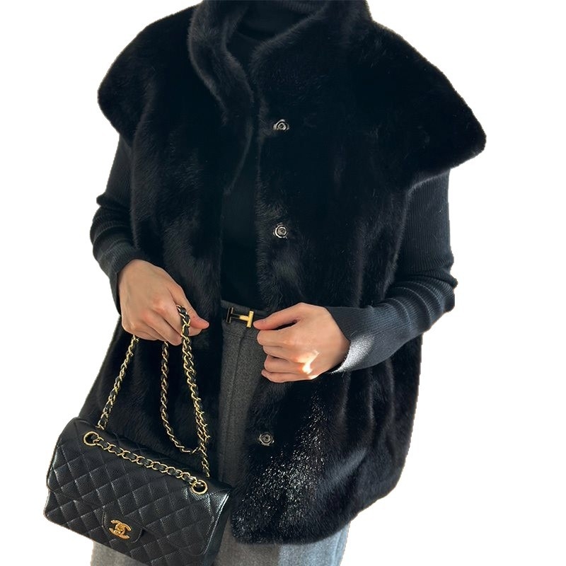 Vesta din blană de nurcă, guler polo, lungime 50–65 cm, Iarna 2025