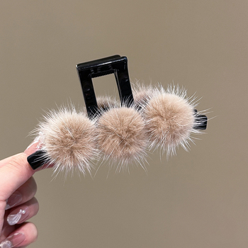 Клип за коса с топка от норка, ръчна изработка, щипка за коса с захват, луксозен стил, есен 2025