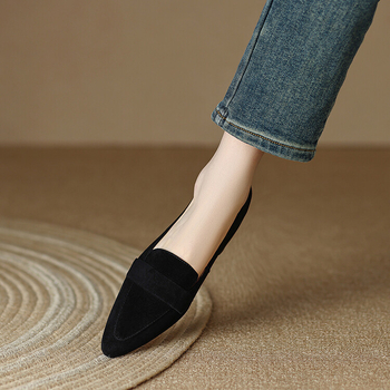 Loafers damă – vârf rotund – partea superioară din piele naturală – căptușeală din piele de porc – toc mic și gros – deschidere joasă