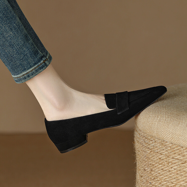 Loafers damă – vârf rotund – partea superioară din piele naturală – căptușeală din piele de porc – toc mic și gros – deschidere joasă