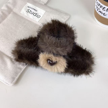 Щипка за коса Shark Clip • ръчна изработка • луксозен стил • материали: смесени материали • за жени • аксесоар за глава • Зимна колекция 2025