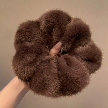 Плюшена гумка за коса — ръчна изработка, винтидж ретро стил, без инкрустирани елементи, зима 2025