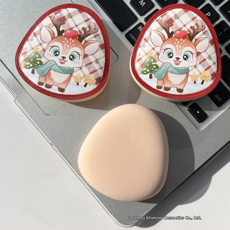 Rubycell pūderpūdelis no putu ādas, Ziemassvētku dizains ar briežu marshmallow, Liels un biezs pamata grima lietošanai