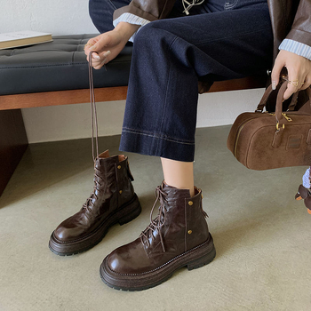 Naiste Vintage Martins saapad – pealne lammasnahk, kummist talla, ümmarguse varba, 6–8 cm konts, nööriga kinnitused, sügis-talv