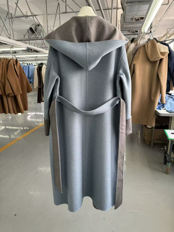 Sieviešu garš vilnas mētelis ar kapuci, divpusējs dizains, brīvā piegriezuma, britu stils, vilnas saturs 95% un vairāk