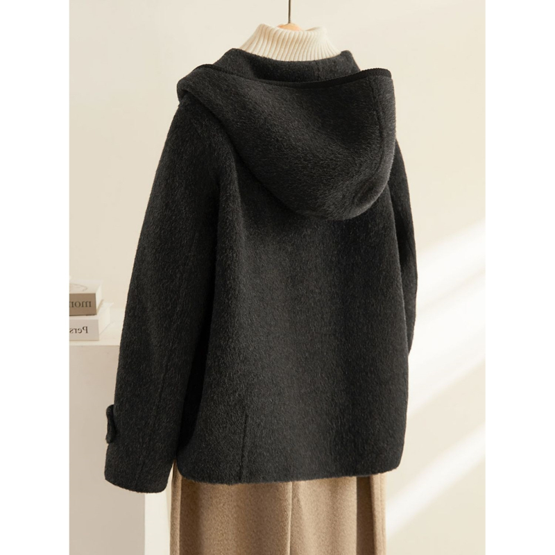 Sieviešu chenille kapucēta jaka ar brīvu piegriezumu, kažokādas apkakle, 3/4 garuma piedurknes, galvenais materiāls: elastāns, īss garums 40–50 cm, Ziemas 2025