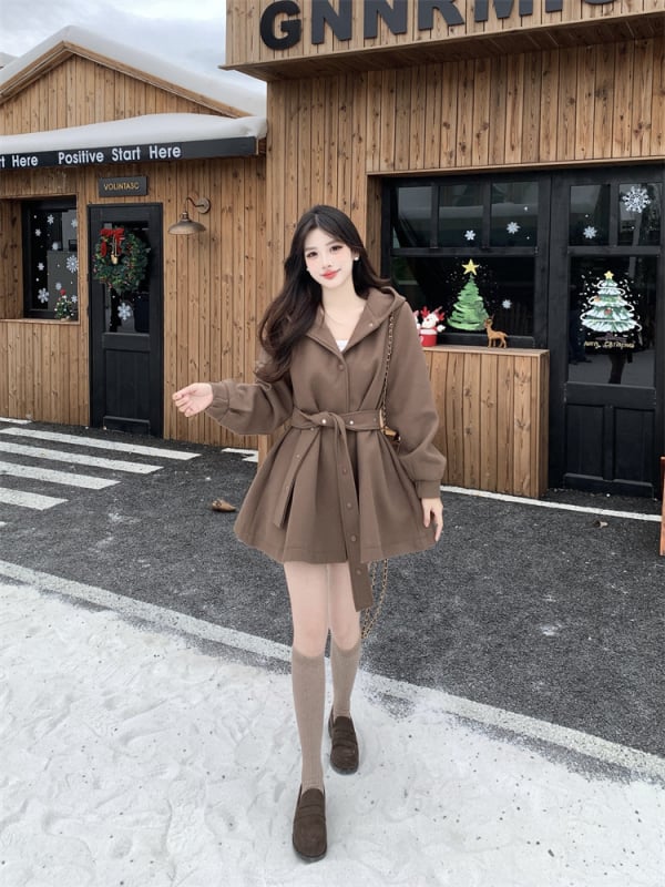 Вълнено палто с лампен рукав, качулка, 70–80% полиестер, зима 2025, елегантен градски стил