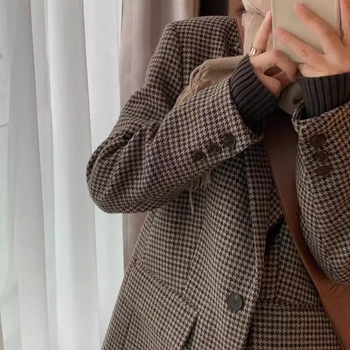 Sieviešu kokvilnas jaka ar režģa rakstu, japāņu-korejiešu brīvā stila, kažokādas apkakle, vienas rindas pogu aizdare